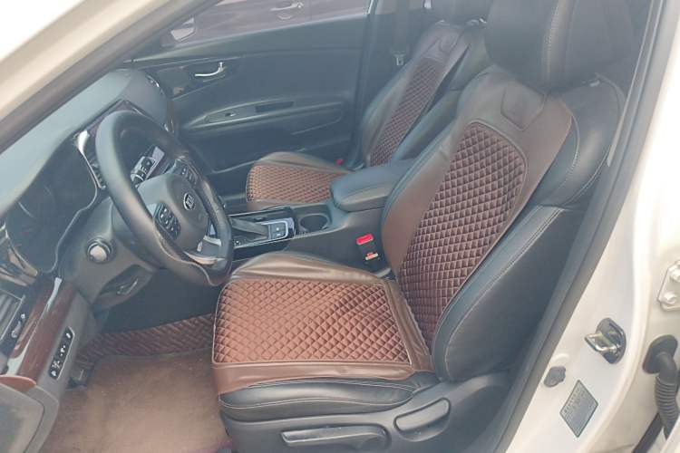 Used Kia K4 2017 1.6T Automatic T-DLX Turbo Left Front Seat