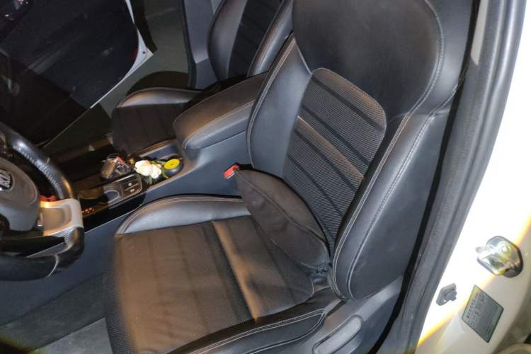 Used Kia K4 2017 1.6T Automatic T-DLX Turbo Left Front Seat