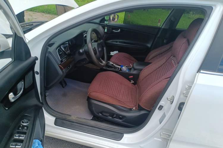 Used Kia K4 2017 1.8L Automatic DLX Special Left Front Seat