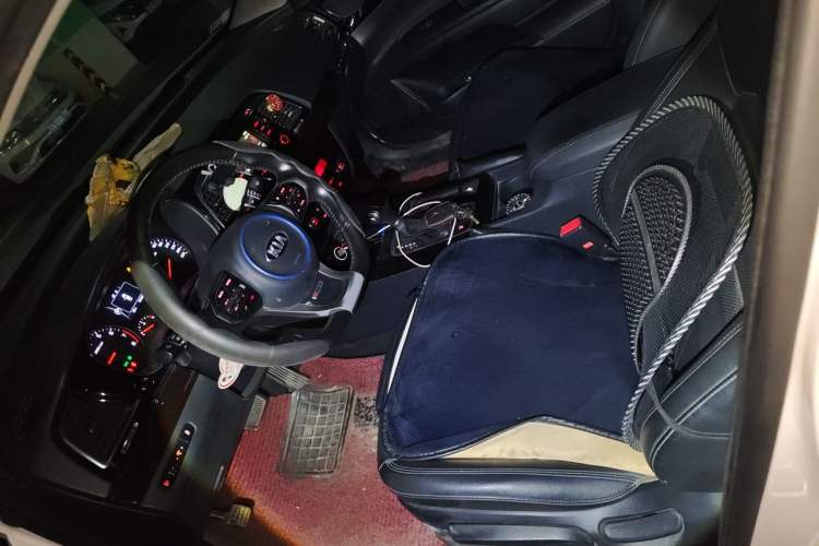 Used Kia K4 2017 1.6T Automatic T-DLX Turbo Left Front Seat