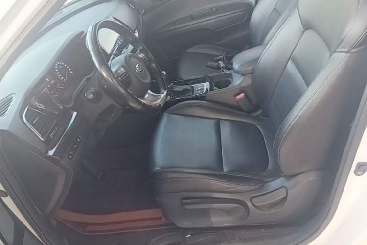 Used Kia K4 2017 1.6T Automatic T-DLX Turbo Left Front Seat