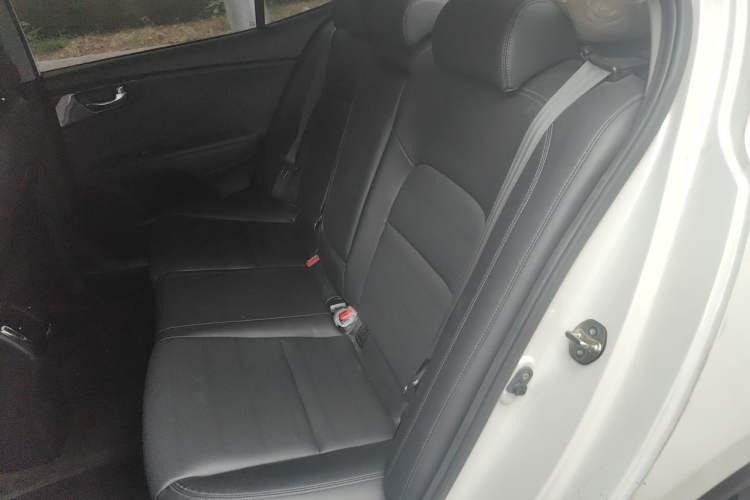 Used Kia K4 2017 1.6T Automatic T-DLX Turbo Left Rear Seat