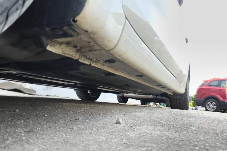 Used Kia K4 2017 1.8L Automatic DLX Special Left Side Sill
