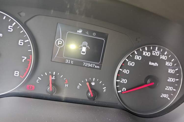 Used Kia K4 2017 1.8L Automatic GLS Special Odometer Close Up