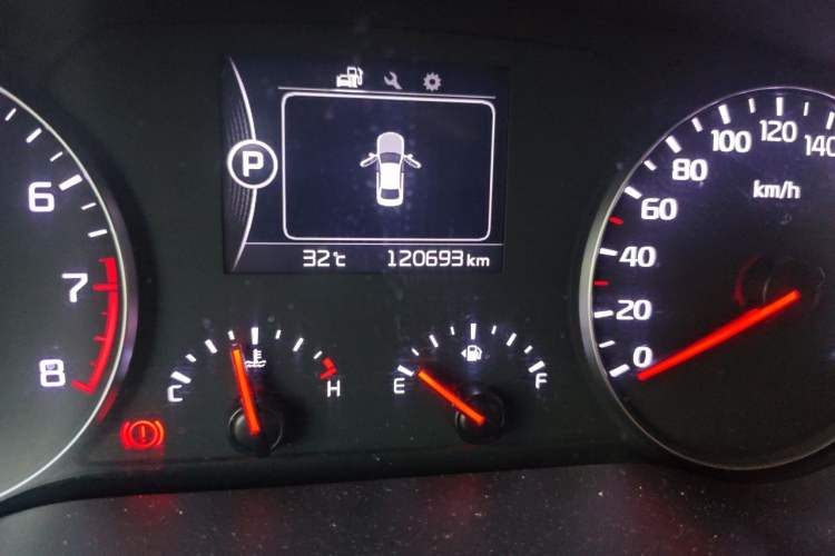 Used Kia K4 2017 1.8L Automatic GLS Special Odometer Close Up