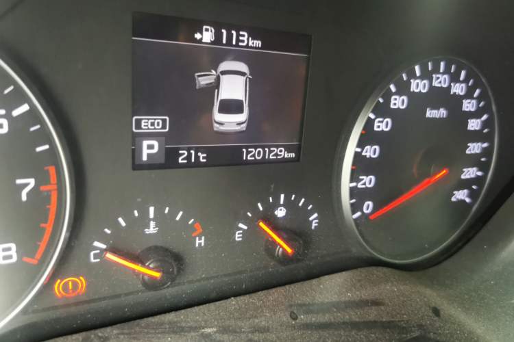 Used Kia K4 2017 1.8L Automatic GLS Special Odometer Close Up