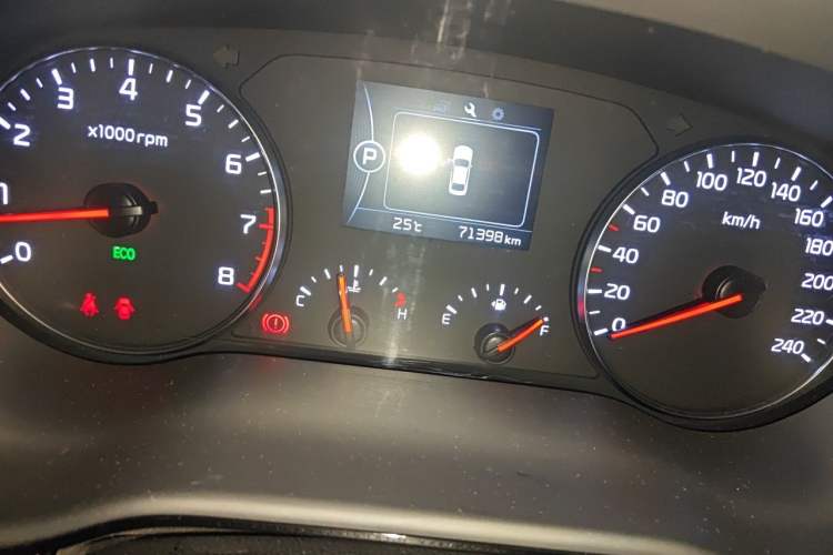 Used Kia K4 2017 1.8L Automatic GLS Special Odometer Close Up