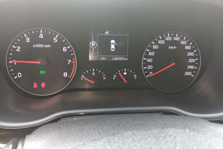 Used Kia K4 2017 1.6T Automatic T-DLX Turbo Odometer Close Up