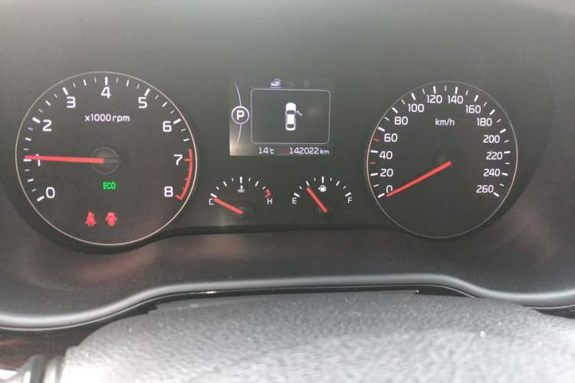 Used Kia K4 2017 1.6T Automatic T-DLX Turbo Odometer Close Up