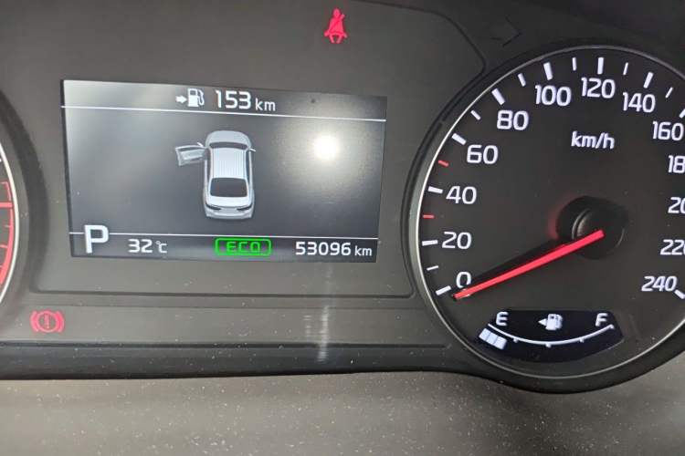Used Kia K4 2017 1.8L Automatic GLS Special Odometer Close Up
