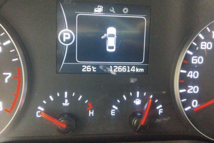 Used Kia K4 2017 1.6T Automatic T-DLX Turbo Odometer Close Up