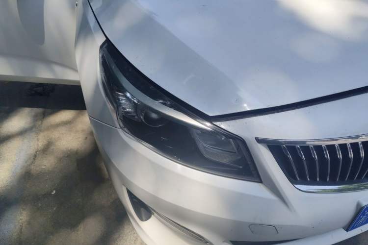Used Kia K4 2017 1.8L Automatic GLS Special Right Front Headlight