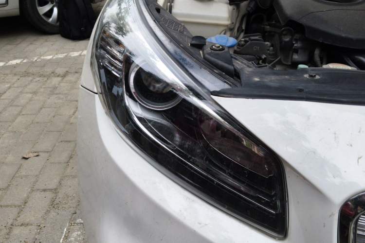 Used Kia K4 2017 1.8L Automatic GLS Special Right Front Headlight