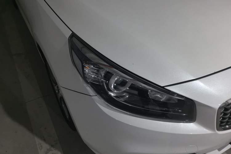 Used Kia K4 2017 1.6T Automatic T-DLX Turbo Right Front Headlight