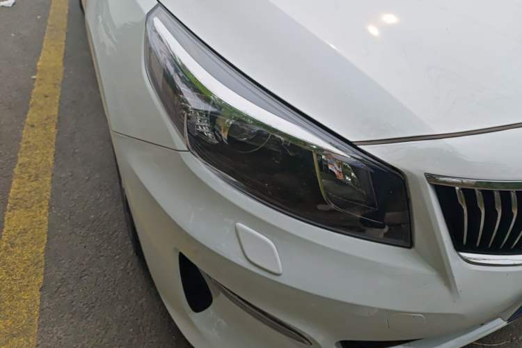 Used Kia K4 2017 1.8L Automatic GLS Special Right Front Headlight