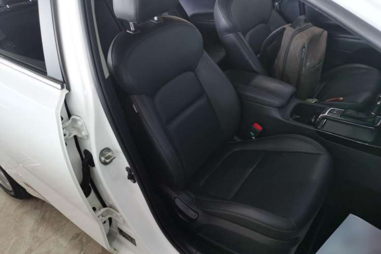 Used Kia K4 2017 1.8L Automatic GLS Special Right Front Seat