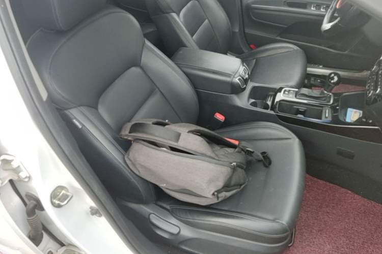 Used Kia K4 2017 1.8L Automatic DLX Special Right Front Seat