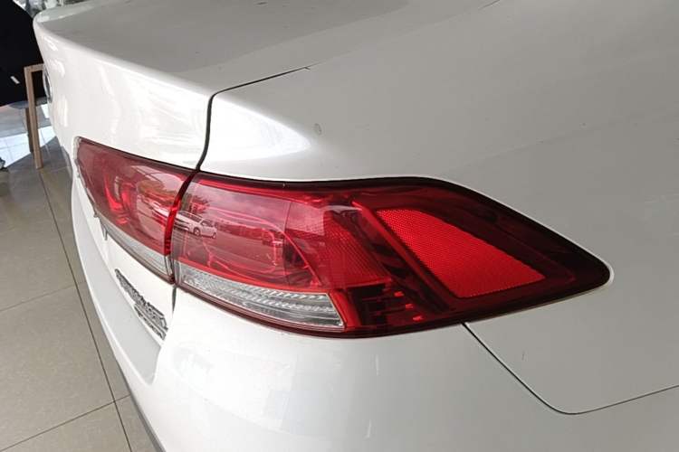 Used Kia K4 2017 1.6T Automatic T-DLX Turbo Right Rear Taillight