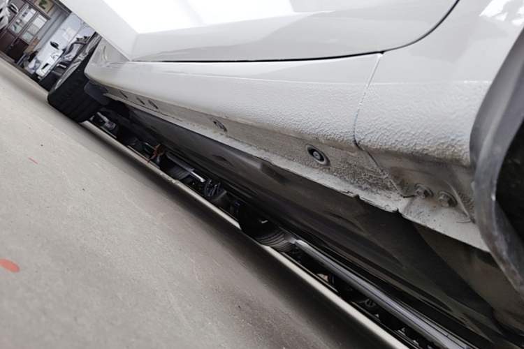 Used Kia K4 2017 1.8L Automatic GLS Special Right Side Sill