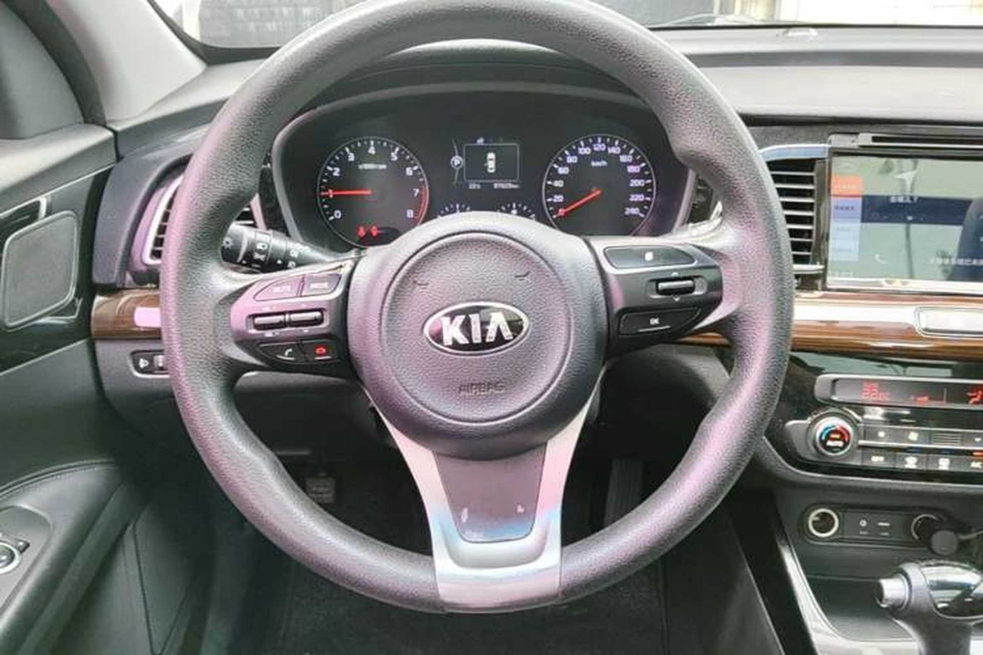 Used Kia K4 2017 1.8L Automatic GLS Special Steering Wheel