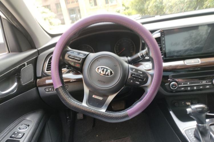 Used Kia K4 2017 1.6T Automatic T-DLX Turbo Steering Wheel