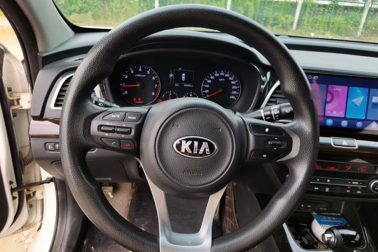 Used Kia K4 2017 1.8L Automatic GLS Special Steering Wheel