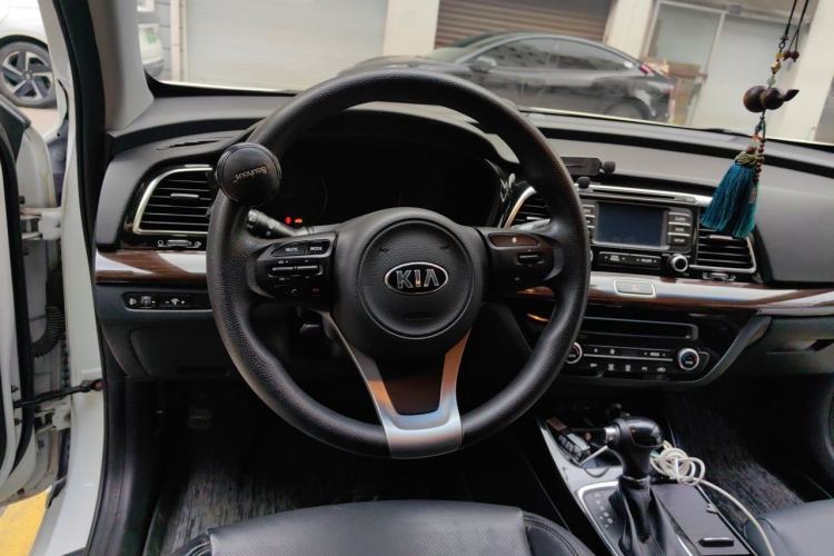 Used Kia K4 2017 1.8L Automatic GLS Special Steering Wheel