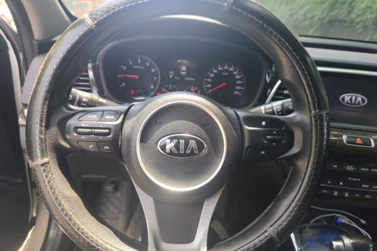 Used Kia K4 2017 1.8L Automatic GLS Special Steering Wheel