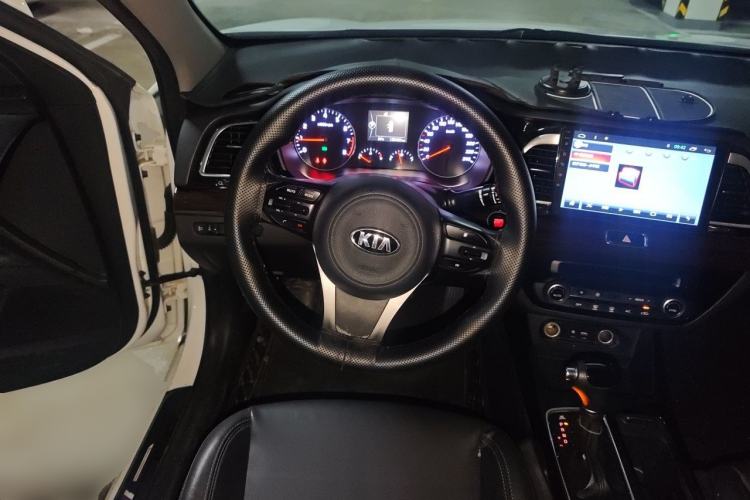 Used Kia K4 2017 1.8L Automatic GLS Special Steering Wheel