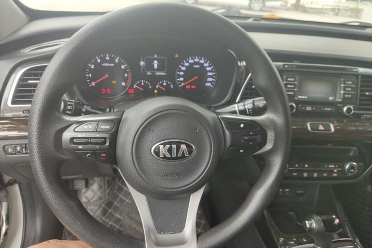 Used Kia K4 2017 1.8L Automatic GLS Special Steering Wheel