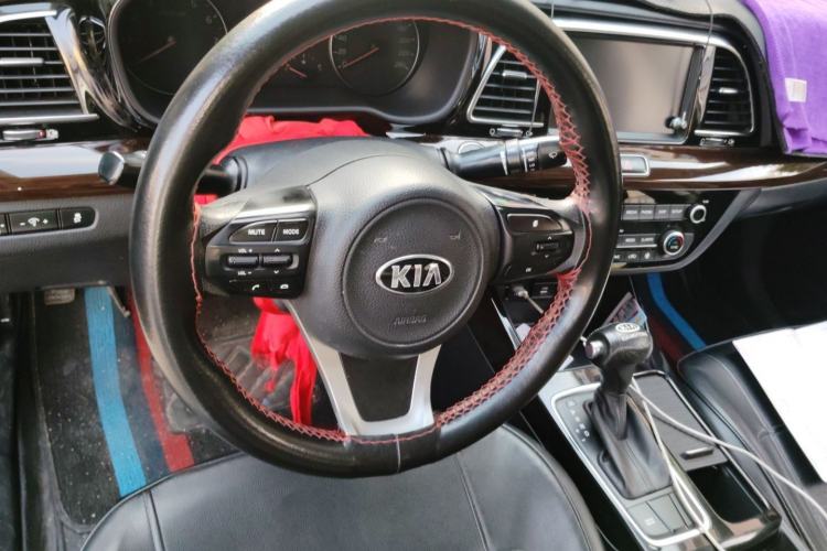 Used Kia K4 2017 1.8L Automatic GL Steering Wheel