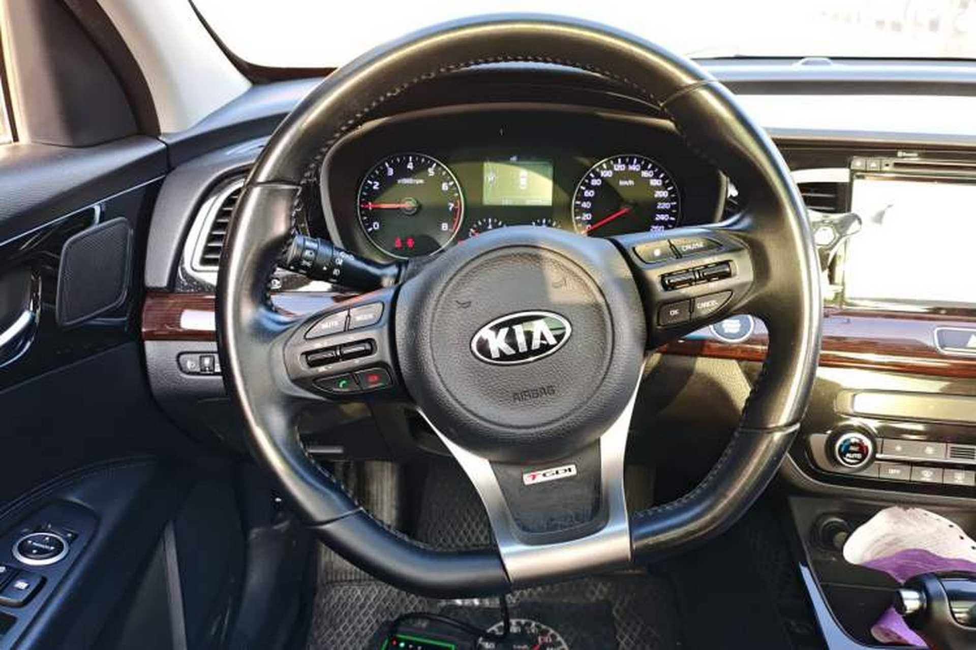Used Kia K4 2017 1.6T Automatic T-DLX Turbo Steering Wheel