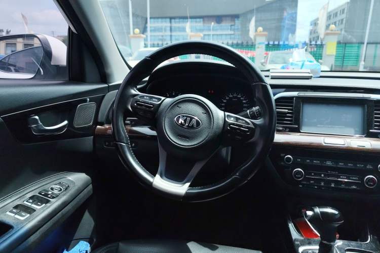 Used Kia K4 2017 1.8L Automatic DLX Special Steering Wheel