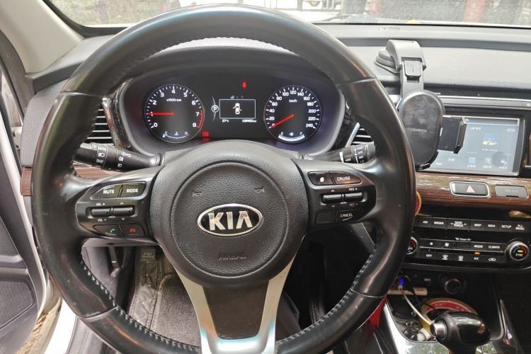 Used Kia K4 2017 1.8L Automatic DLX Special Steering Wheel