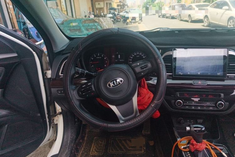 Used Kia K4 2017 1.8L Automatic GLS Special Steering Wheel