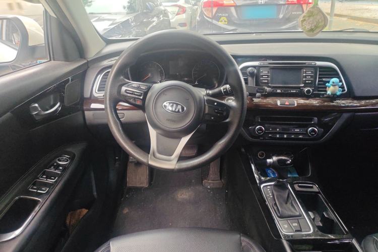 Used Kia K4 2017 1.8L Automatic GLS Special Steering Wheel