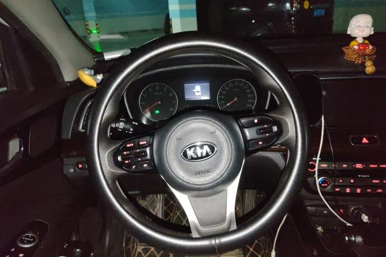 Used Kia K4 2017 1.8L Automatic GLS Special Steering Wheel