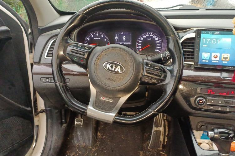 Used Kia K4 2017 1.6T Automatic T-DLX Turbo Steering Wheel