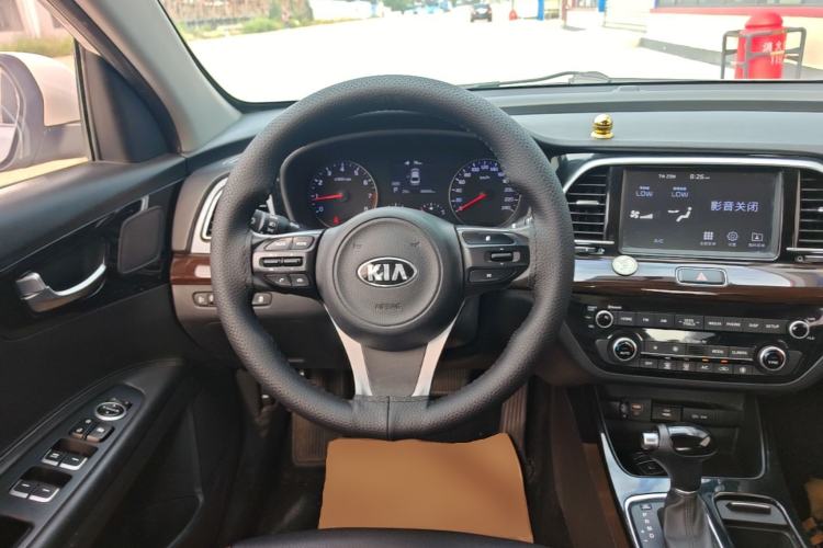 Used Kia K4 2017 1.8L Automatic GL Steering Wheel