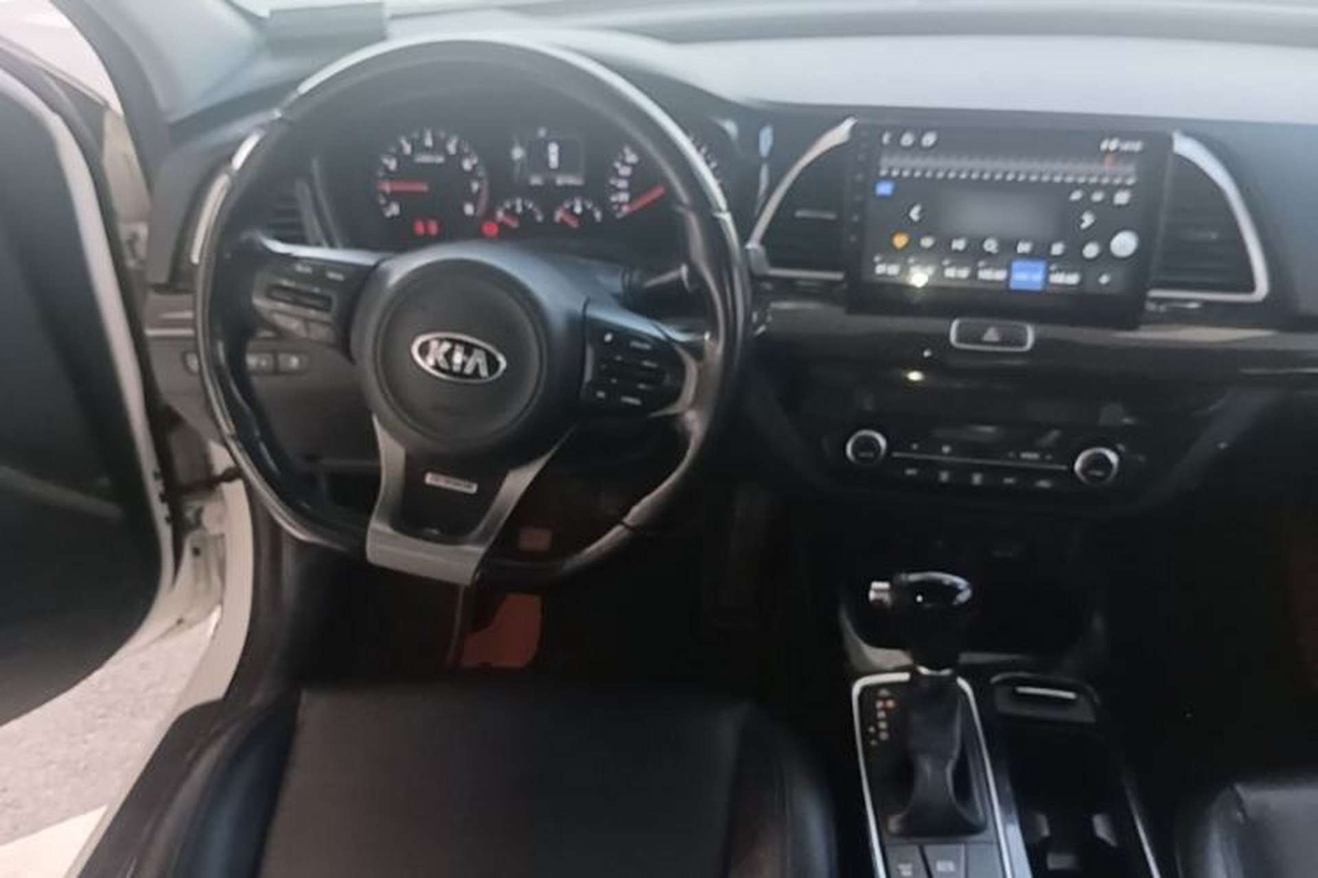 Used Kia K4 2017 1.6T Automatic T-DLX Turbo Steering Wheel
