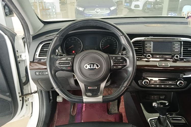 Used Kia K4 2017 1.6T Automatic T-DLX Turbo Steering Wheel