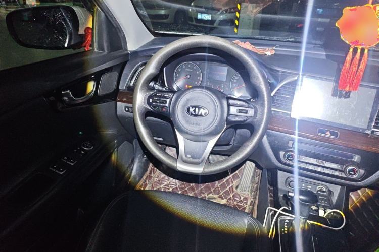 Used Kia K4 2017 1.8L Automatic GLS Special Steering Wheel