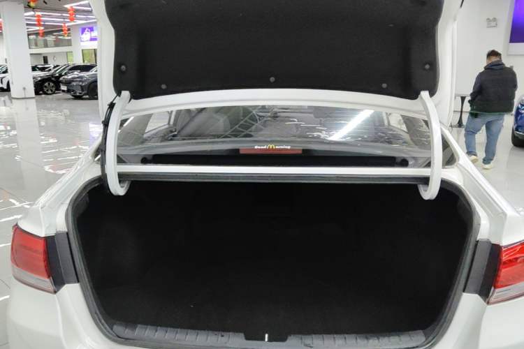 Used Kia K4 2017 1.8L Automatic DLX Special Trunk
