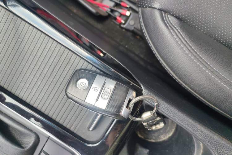 Used Kia K4 2017 1.6T Automatic T-DLX Turbo Vehicle Key