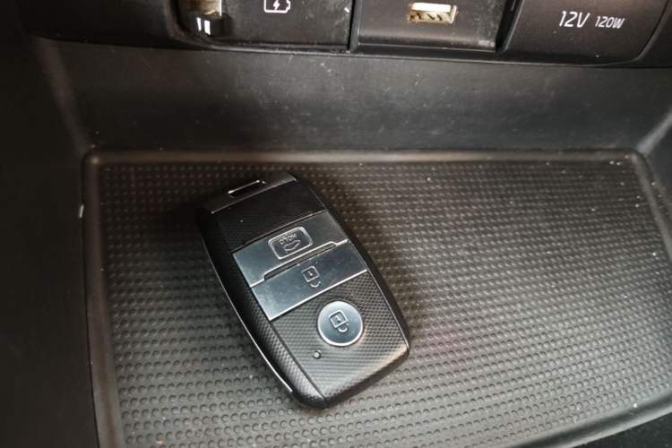Used Kia K4 2017 1.8L Automatic GL Vehicle Key