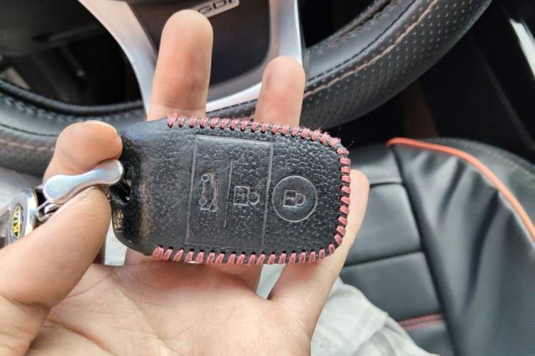 Used Kia K4 2017 1.6T Automatic T-DLX Turbo Vehicle Key