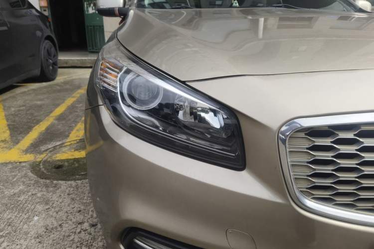 Used Kia K4 2017 1.8L Automatic GLS Special Right Front Headlight