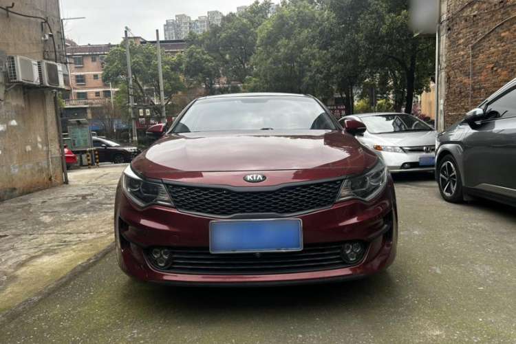 Used Kia K5 2016 2.0L Automatic LUX Exterior 1