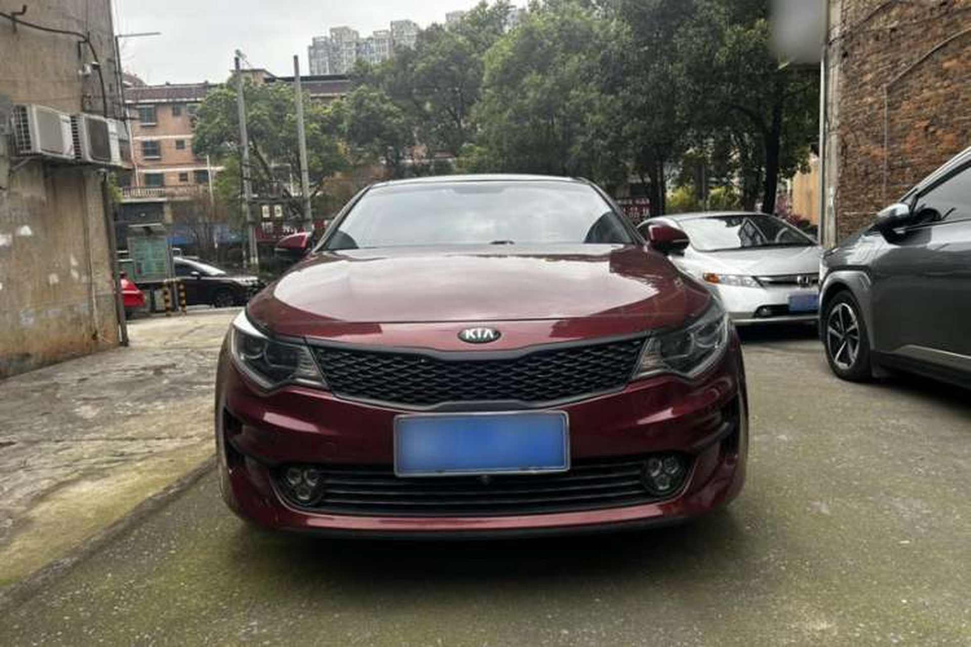 Used Kia K5 2016 2.0L Automatic LUX Exterior 1