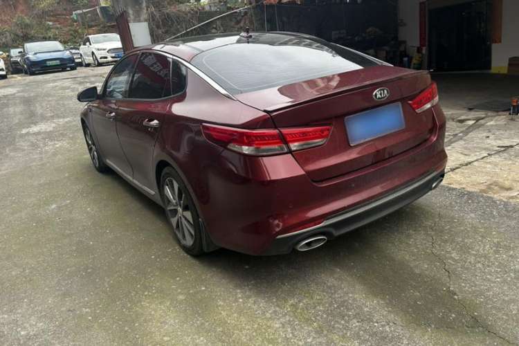 Used Kia K5 2016 2.0L Automatic LUX Exterior 3